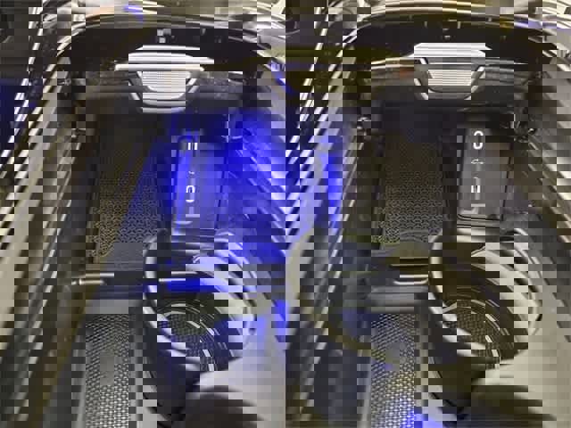 Used 2025 Mercedes-Benz GLC 300 4MATIC image 64