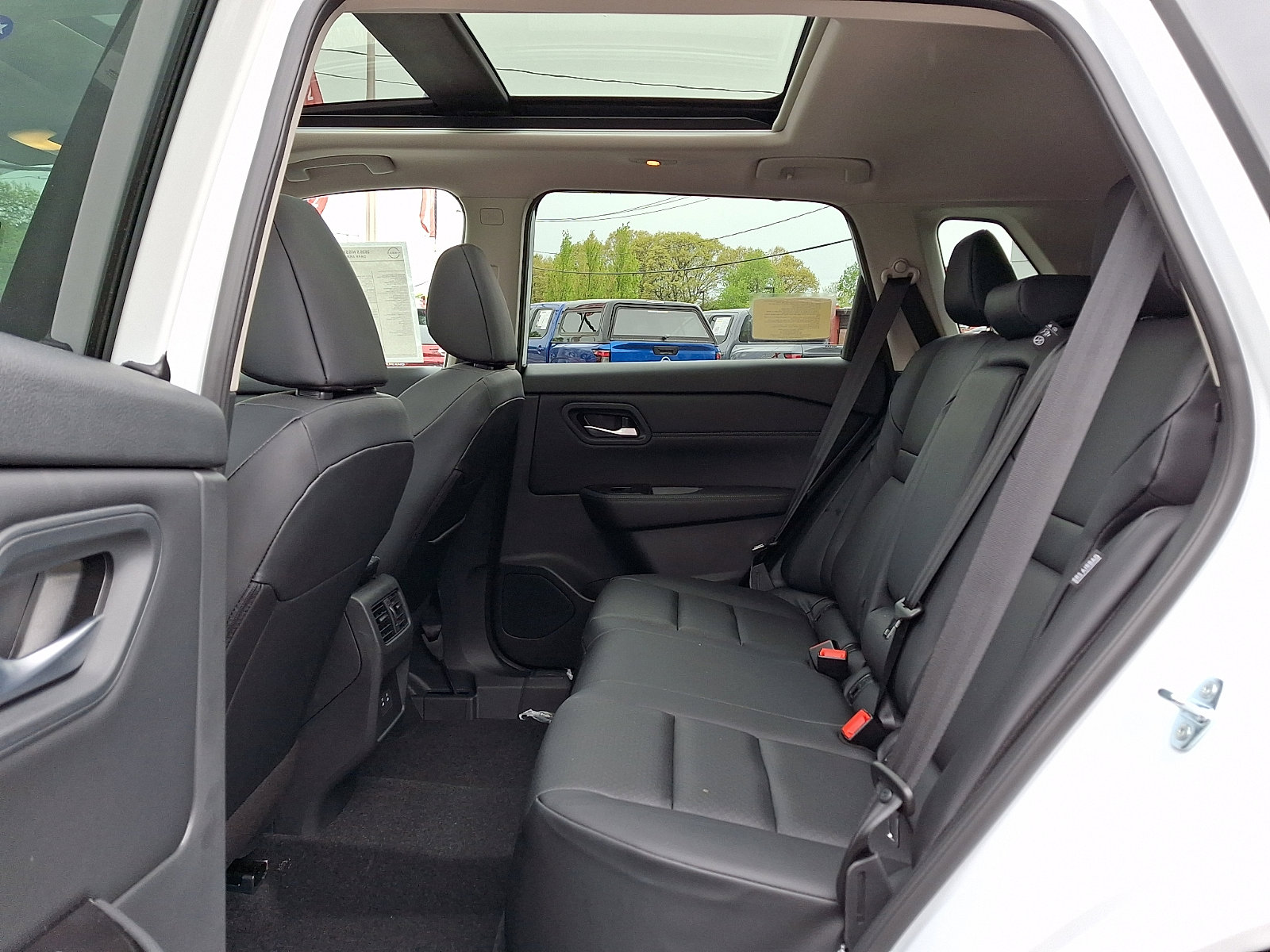 New 2026 Nissan Rogue SV AWD/4WD image 6