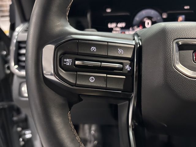 Used 2024 GMC Acadia AT4 w/ Luxury Package image 16