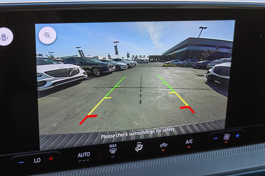 Used 2025 Ford Maverick XL w/ Equipment Group 102A image 29