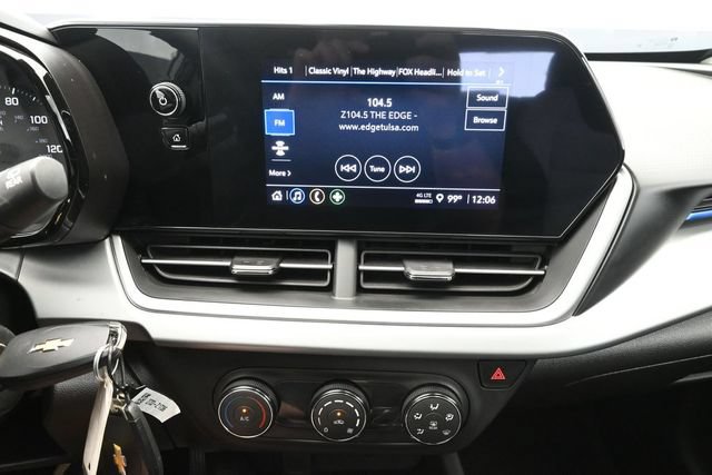 Used 2024 Chevrolet Trax LS FWD image 40