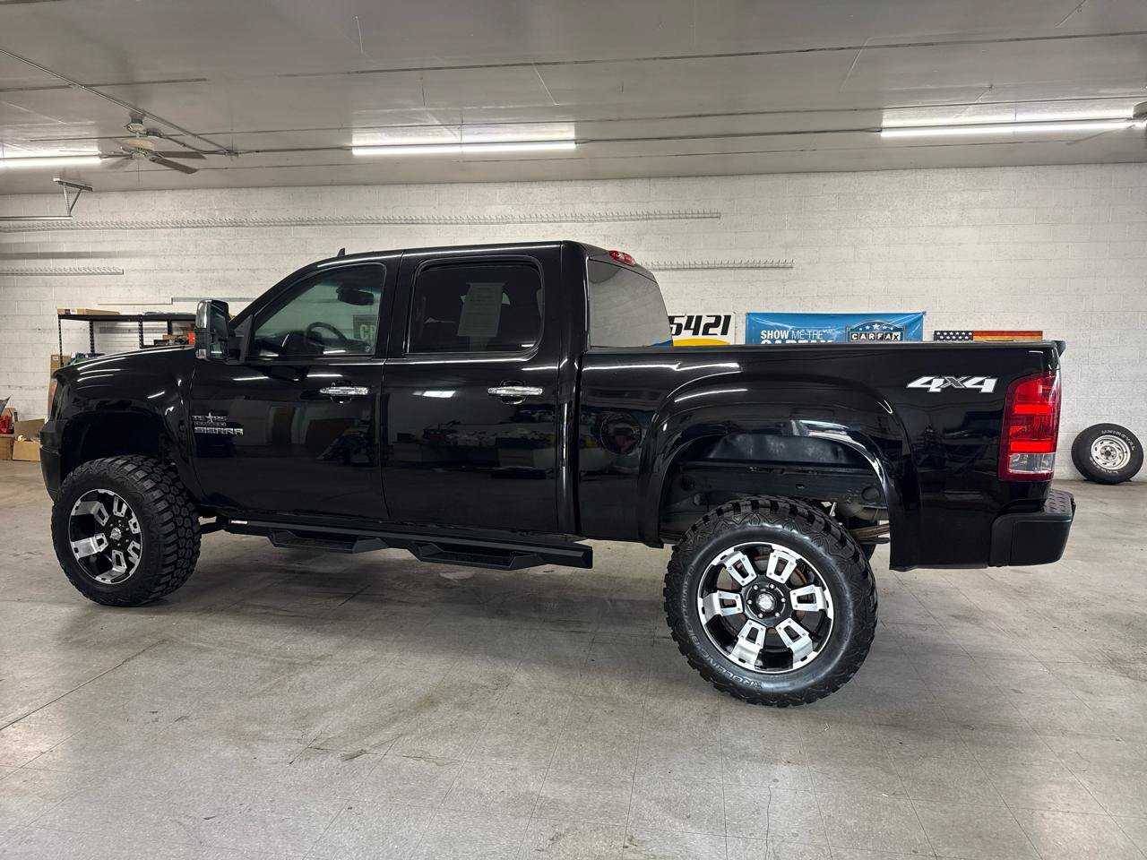 Used 2012 GMC Sierra 1500 SLE w/ Texas Edition AWD/4WD image 2