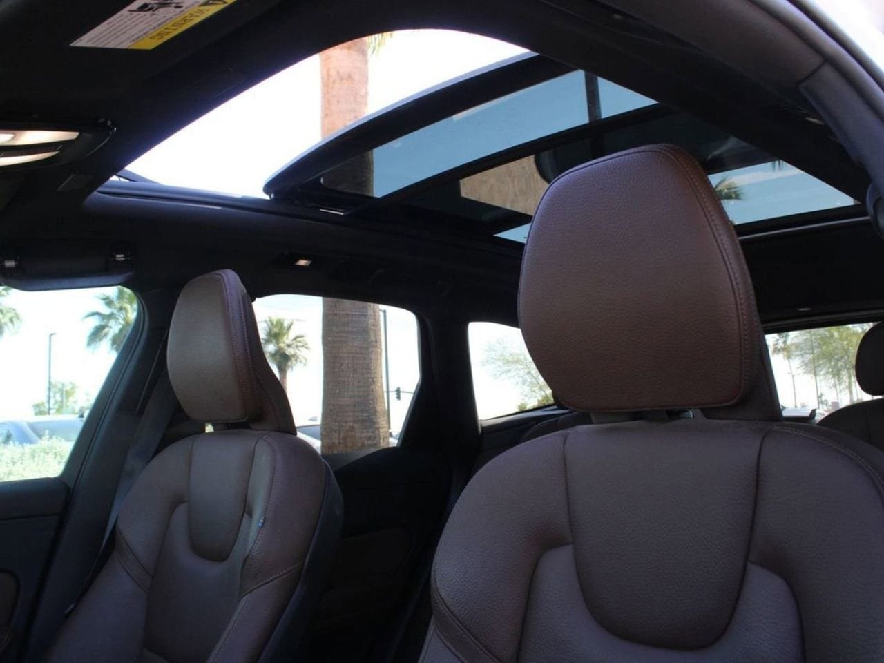 Used 2022 Volvo XC60 T8 Inscription Expression w/ Advanced Package AWD/4WD image 13