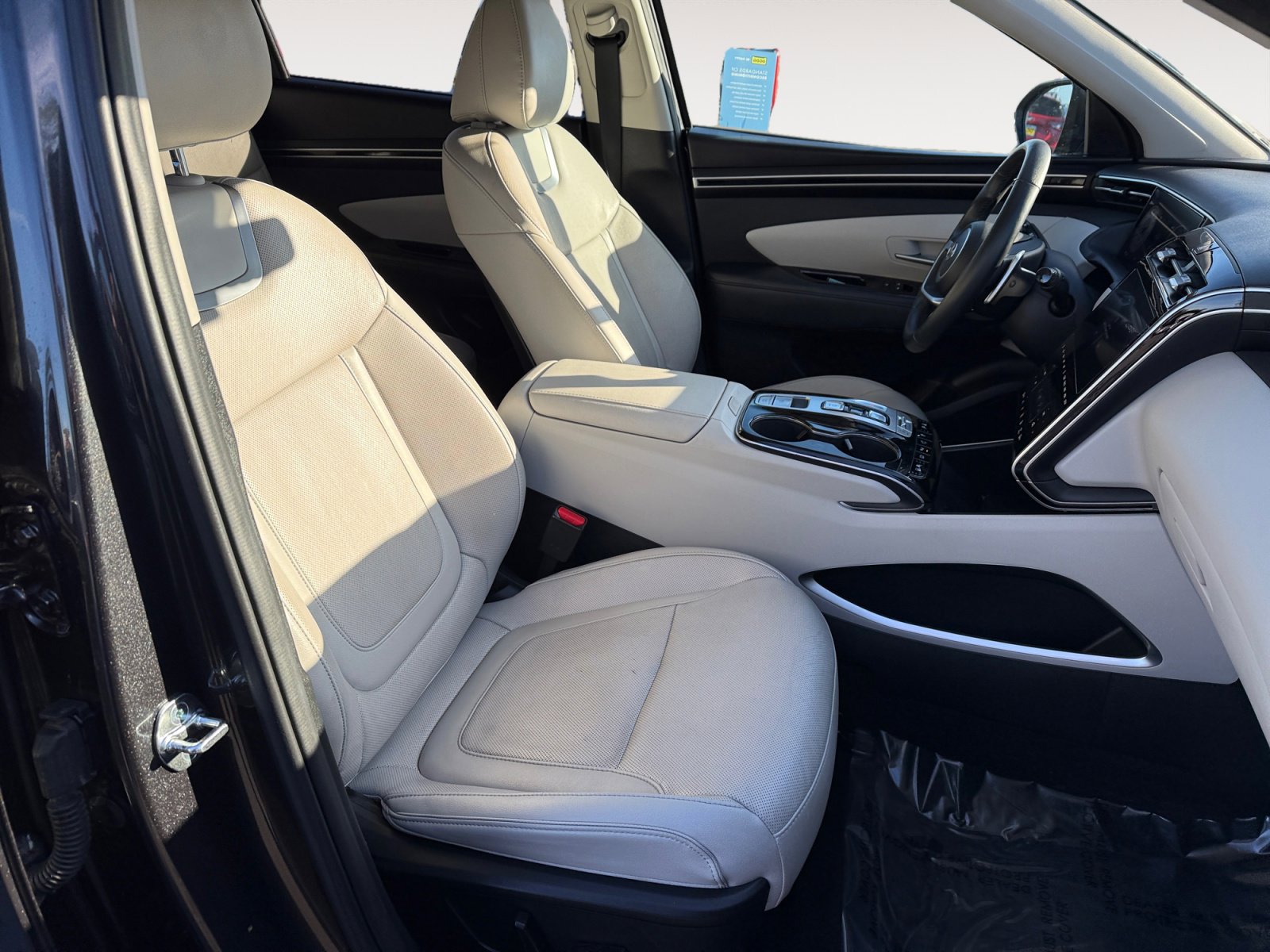 Used 2023 Hyundai Tucson Limited image 19