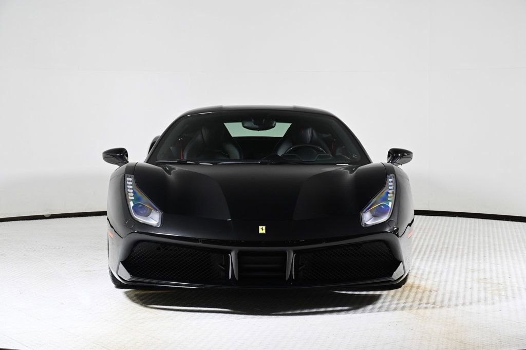 Used 2018 Ferrari 488 GTB image 11