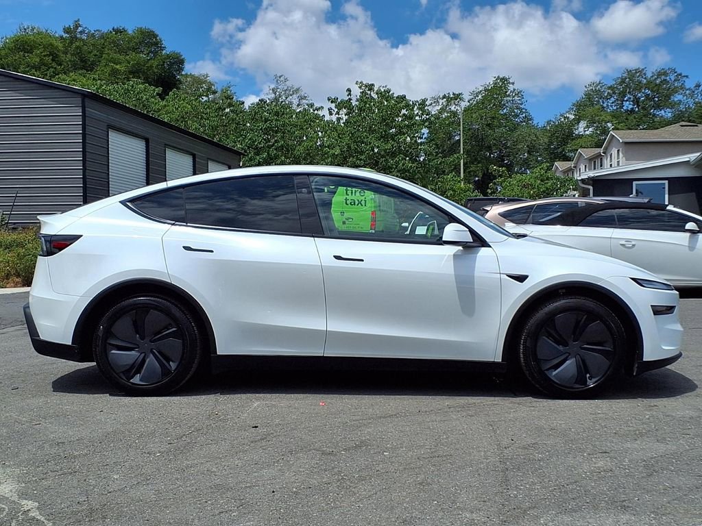 Used 2026 Tesla Model Y Long Range AWD/4WD image 8