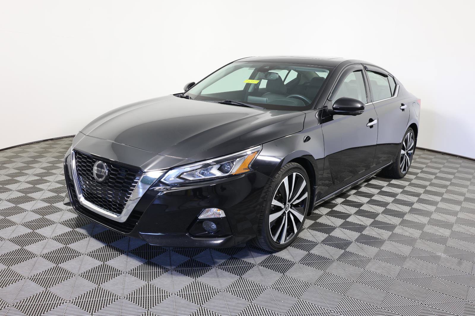 Used 2019 Nissan Altima 2.5 Platinum