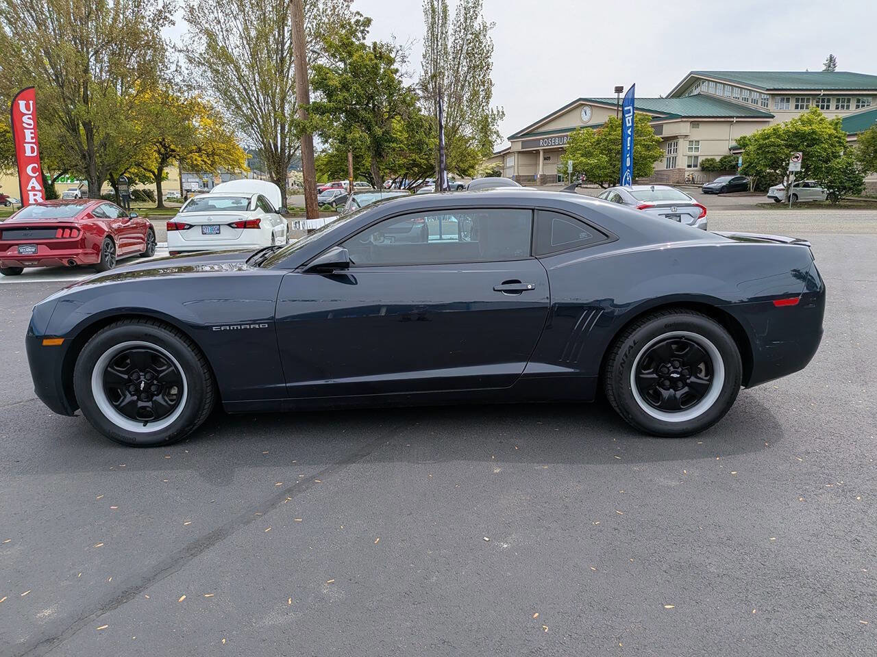 Used 2013 Chevrolet Camaro LS RWD image 5