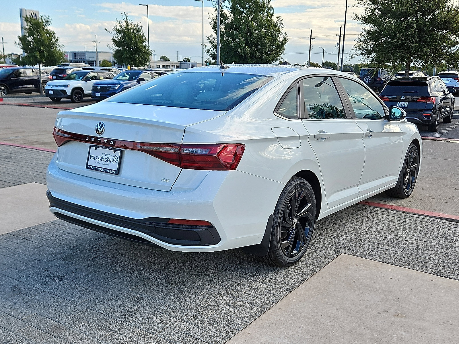 New 2026 Volkswagen Jetta SE image 4