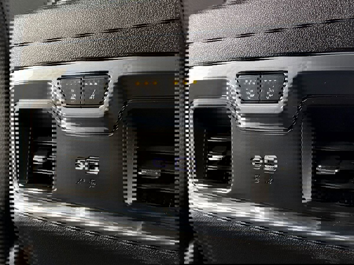 Used 2024 GMC Sierra 2500 Denali w/ Denali Reserve Package image 36