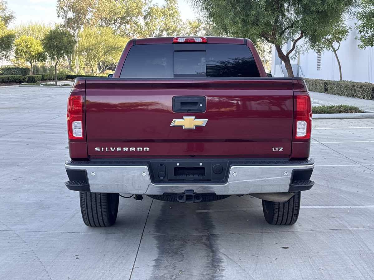 Used 2017 Chevrolet Silverado 1500 LTZ w/ LTZ Plus Package RWD image 4