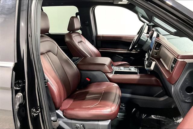Used 2024 Ford Expedition Limited image 31