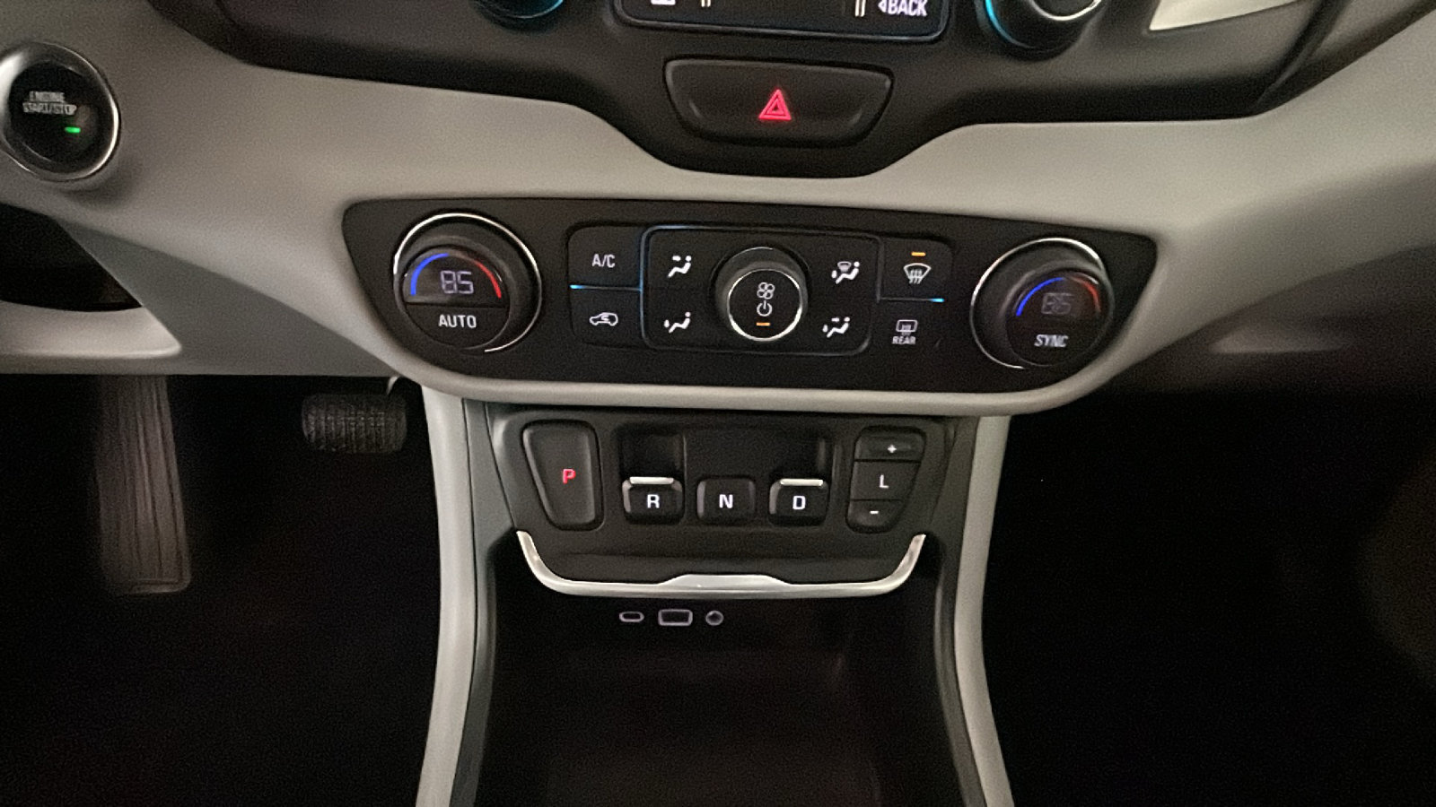 Used 2020 GMC Terrain SLT w/ Preferred Package AWD/4WD image 27