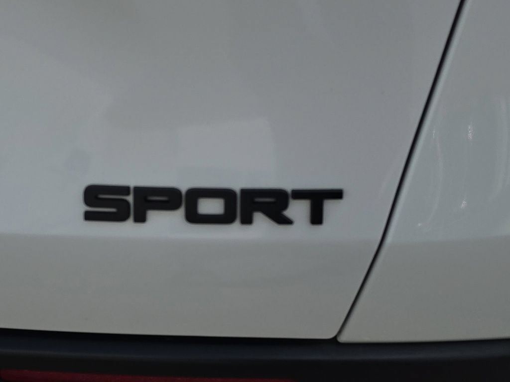 Used 2025 Honda HR-V Sport image 9