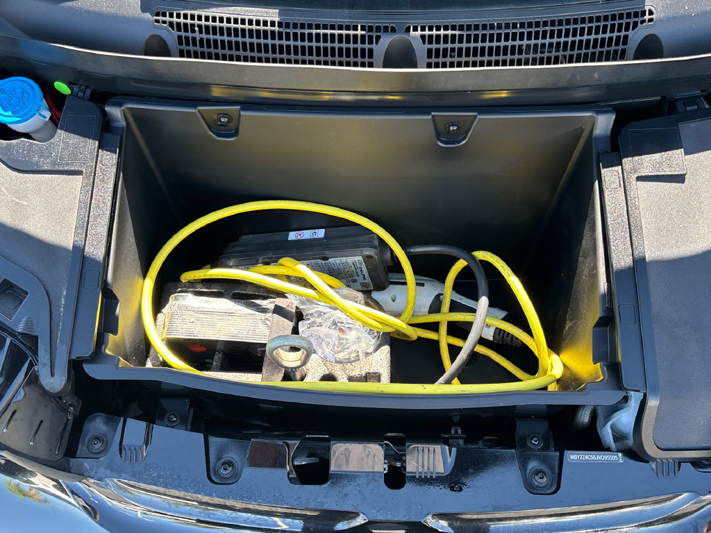 Used 2018 BMW i3 w/ Range Extender RWD image 8