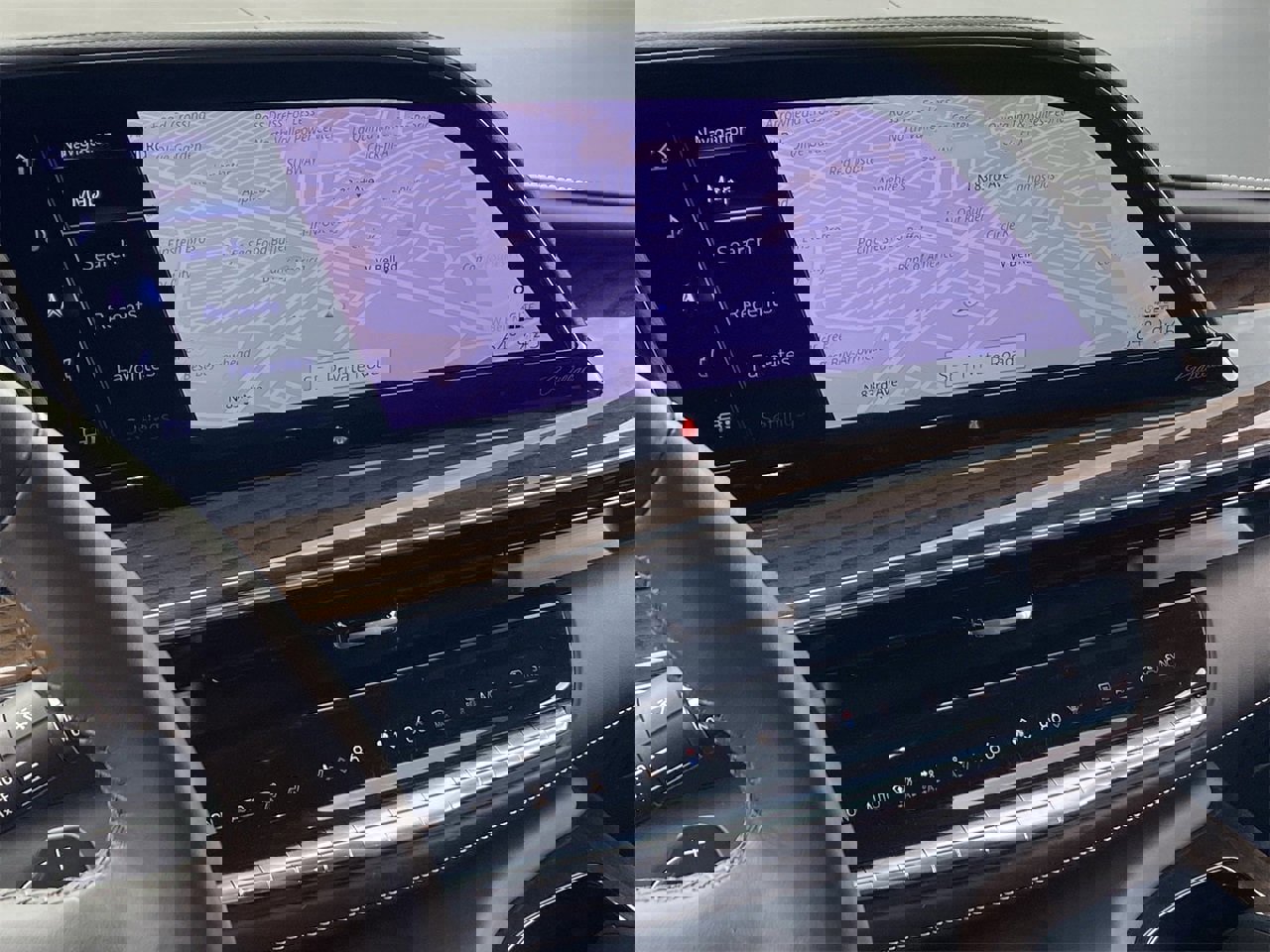 Certified 2024 Cadillac Escalade ESV Sport Platinum w/ LPO, ONYX Package image 28