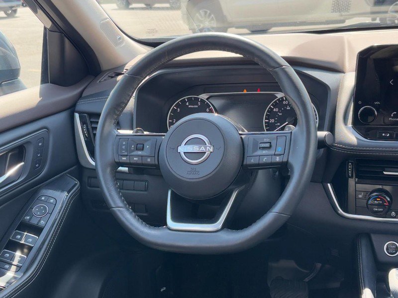 Used 2023 Nissan Rogue SL w/ SL Premium Package image 12