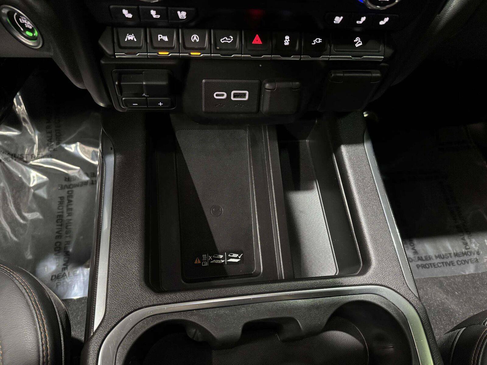 Used 2021 GMC Sierra 1500 AT4 w/ AT4 Premium Package AWD/4WD image 36
