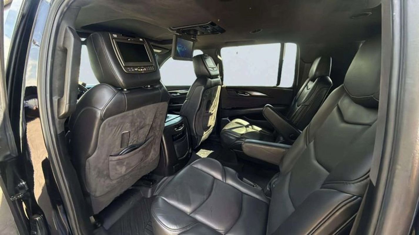 Used 2018 Cadillac Escalade ESV Platinum image 20