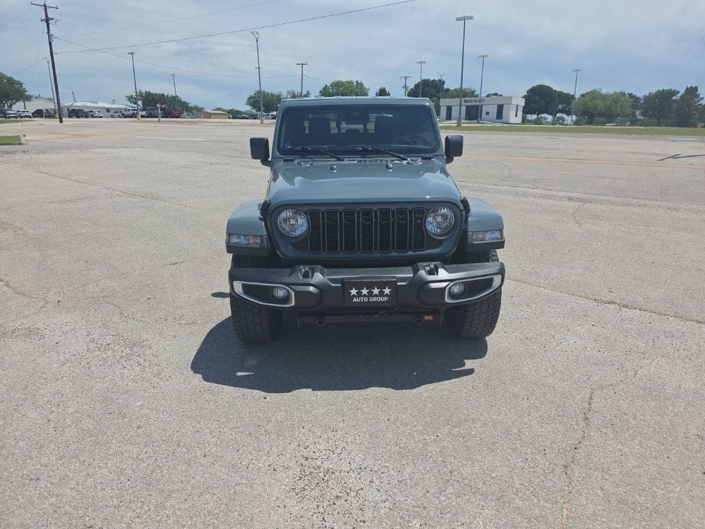 Used 2024 Jeep Gladiator Sport AWD/4WD image 8