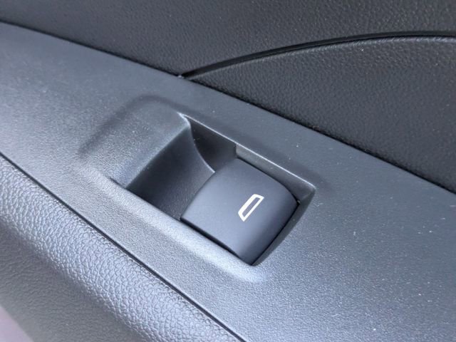 New 2026 Chevrolet Trax ACTIV w/ Sunroof Package FWD image 32