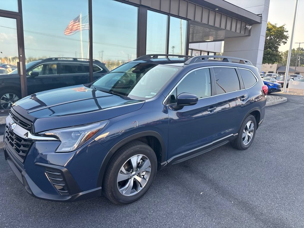 Used 2024 Subaru Ascent Premium AWD/4WD image 2