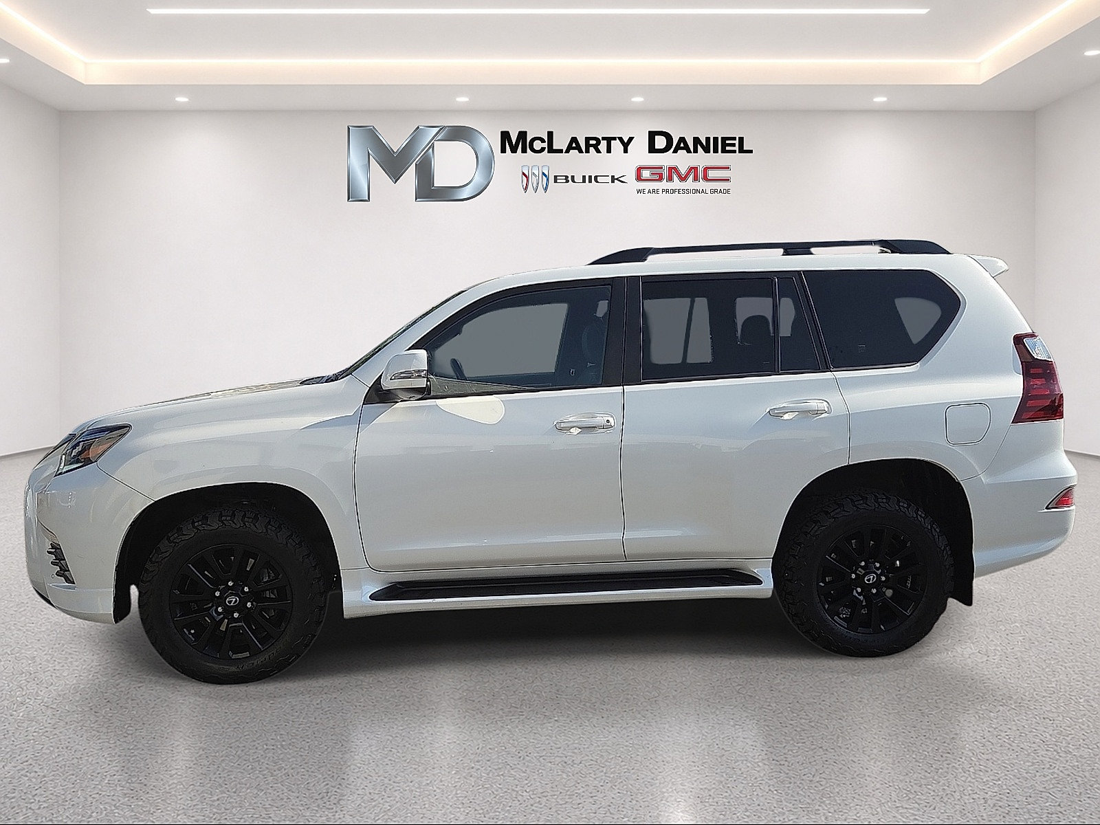 Used 2022 Lexus GX 460 w/ Black Line Special Edition AWD/4WD image 2