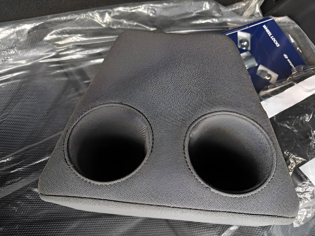 Used 2024 Hyundai Venue Limited image 29