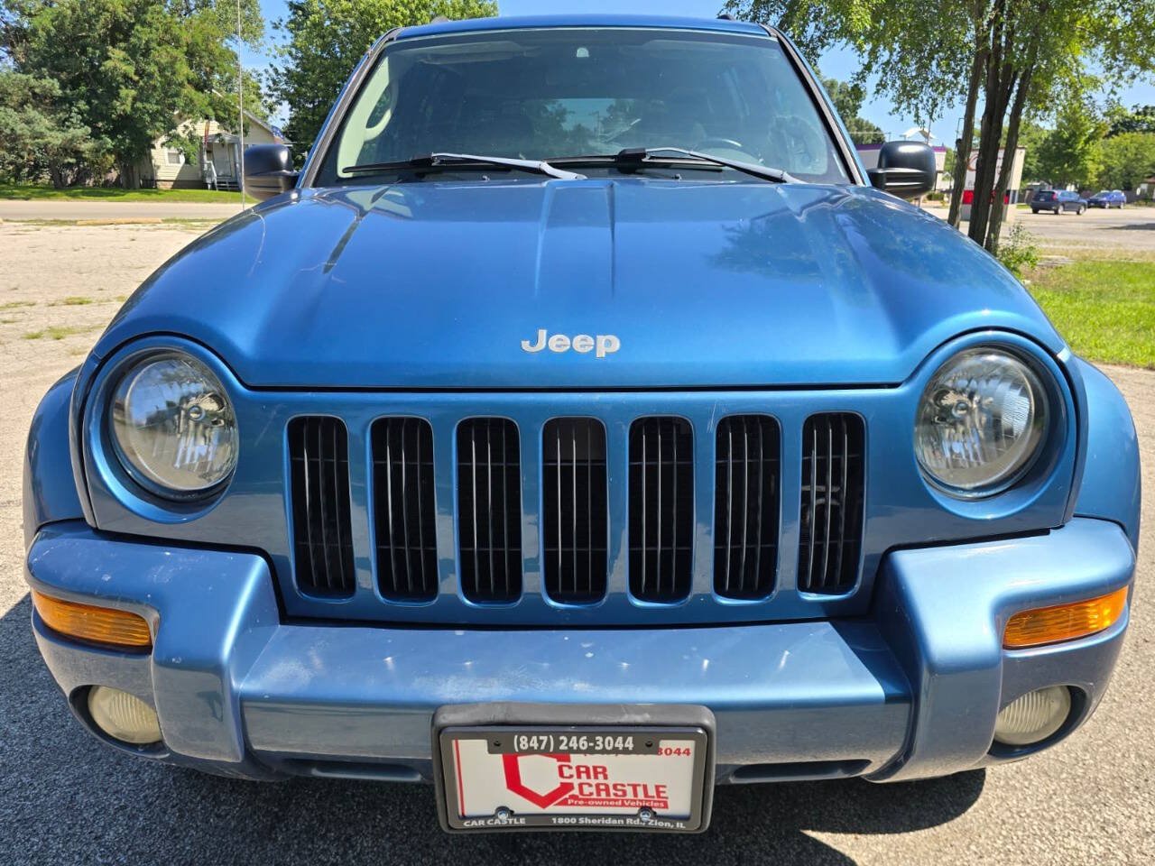 Used 2003 Jeep Liberty Limited AWD/4WD image 2
