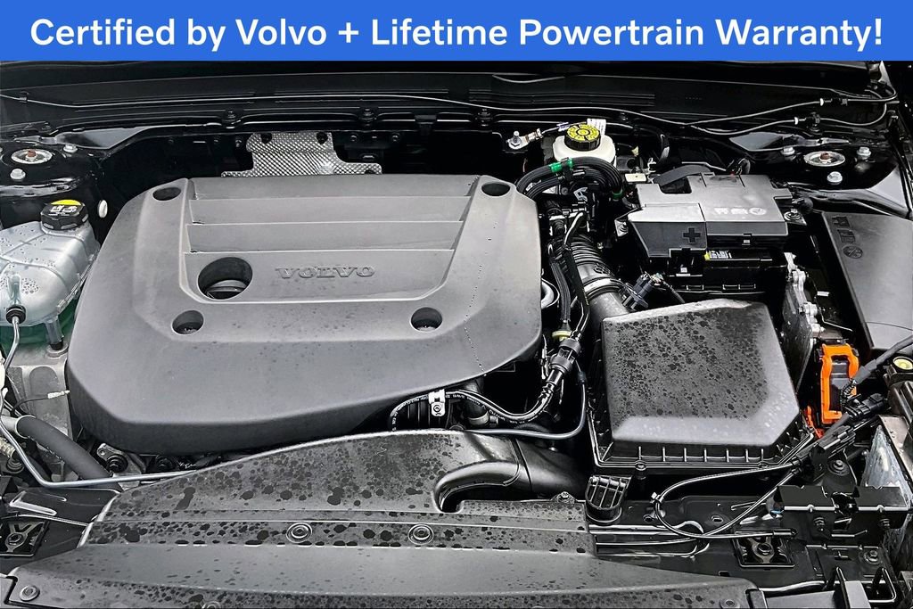 Certified 2023 Volvo XC40 B5 Core image 13