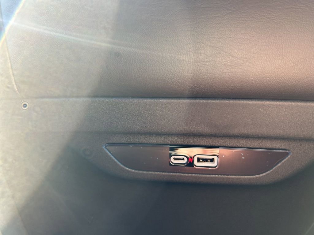New 2026 Chrysler Pacifica Limited w/ S Appearance Package image 33