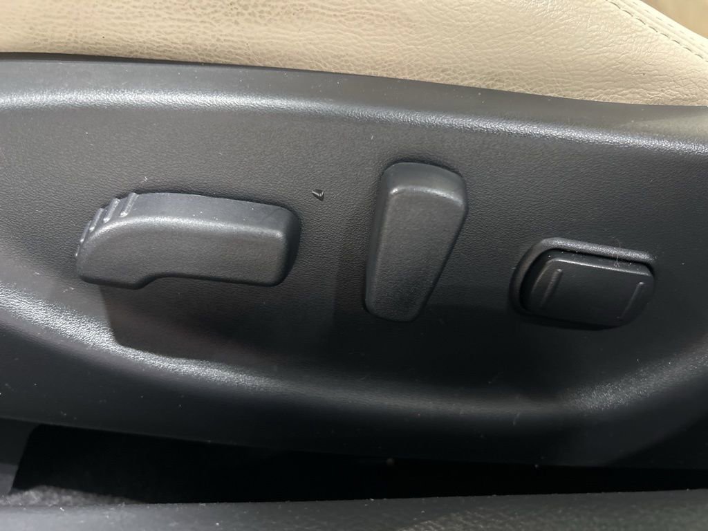 Used 2016 Nissan Maxima 3.5 SL image 31