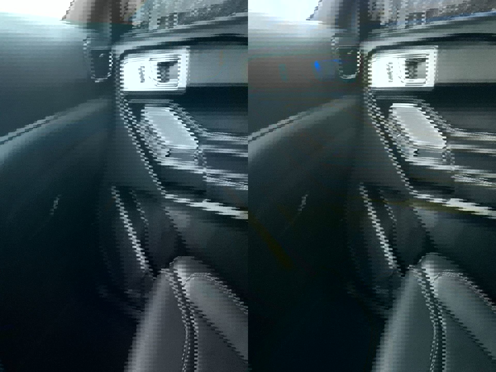 Used 2020 Ford Explorer ST w/ ST Street Pack image 31