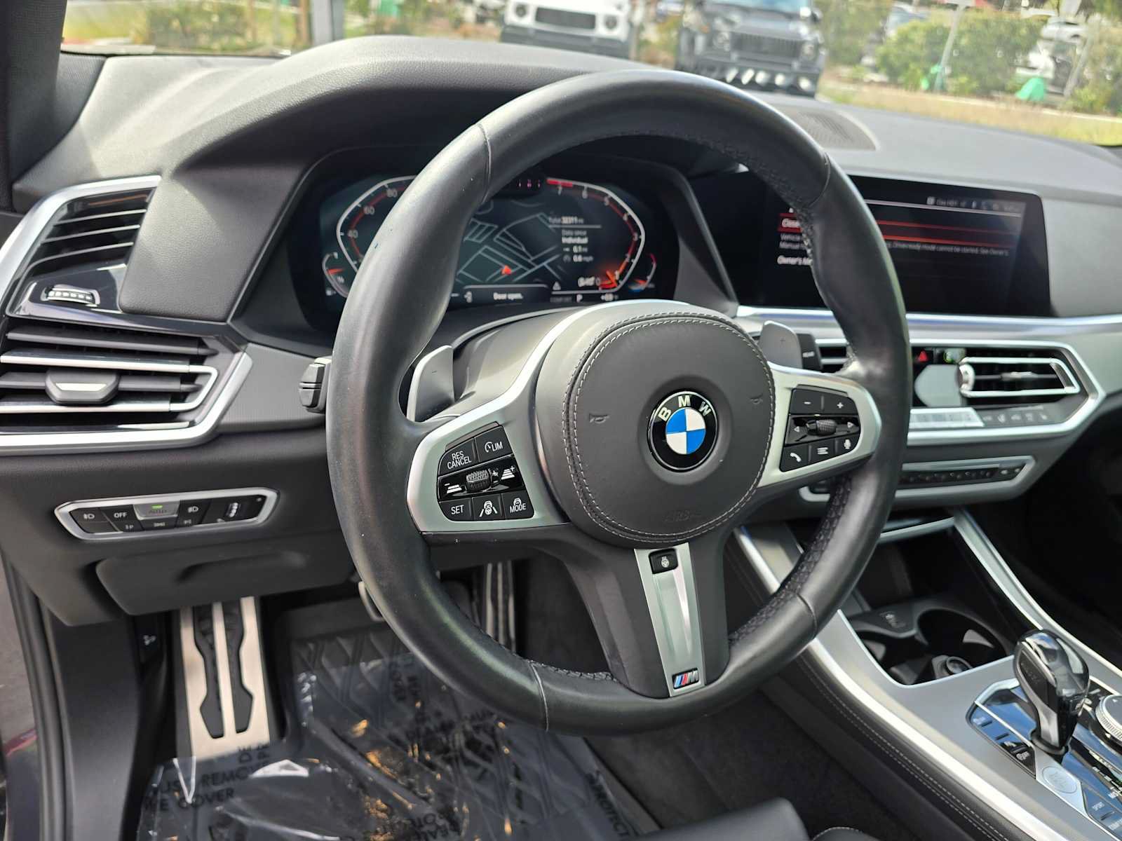 Used 2019 BMW X5 xDrive40i w/ M Sport Package AWD/4WD image 25