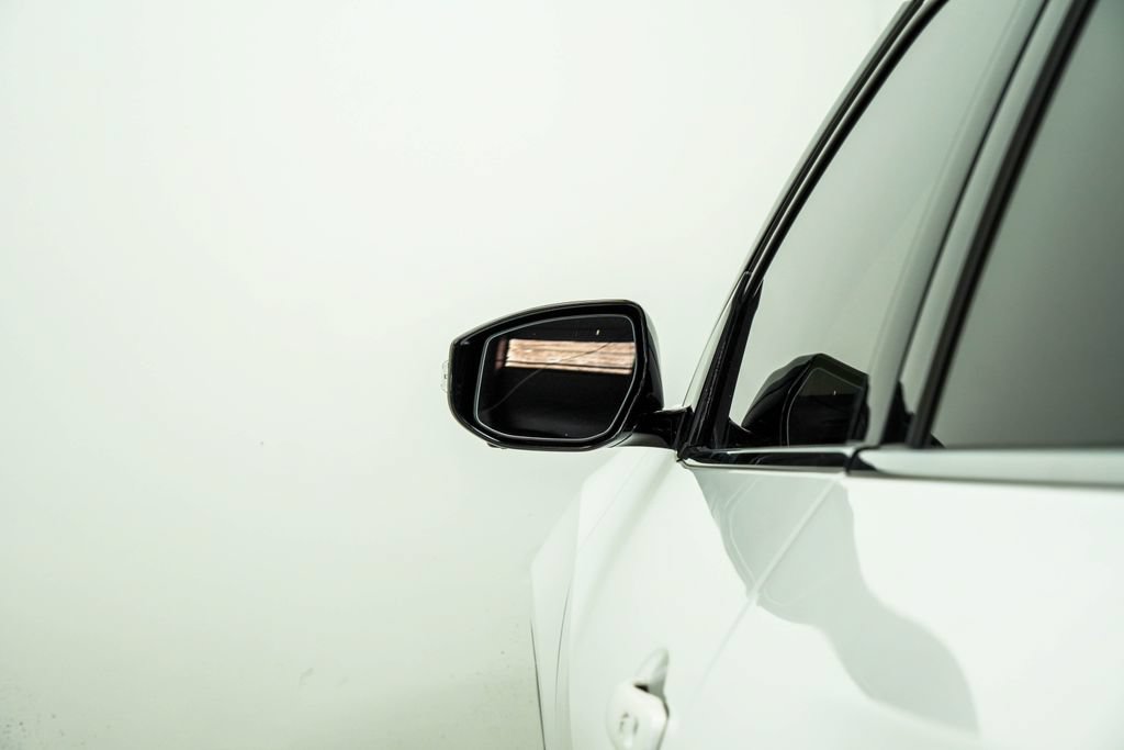 Used 2023 Nissan Maxima SR w/ Sport Mat Group FWD image 14