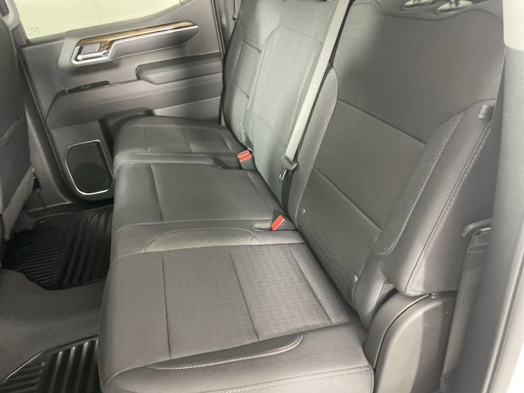 Used 2025 GMC Sierra 1500 SLE image 25