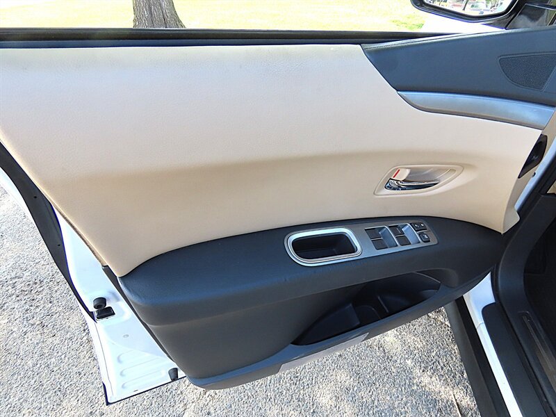 Used 2013 Subaru Tribeca Limited w/ PWR Moonroof Pkg AWD/4WD image 30