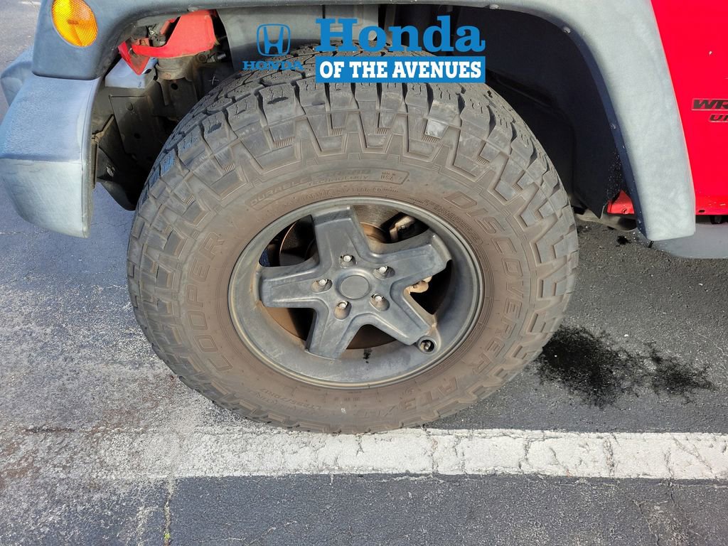 Used 2015 Jeep Wrangler Unlimited Sport w/ Connectivity Group image 4