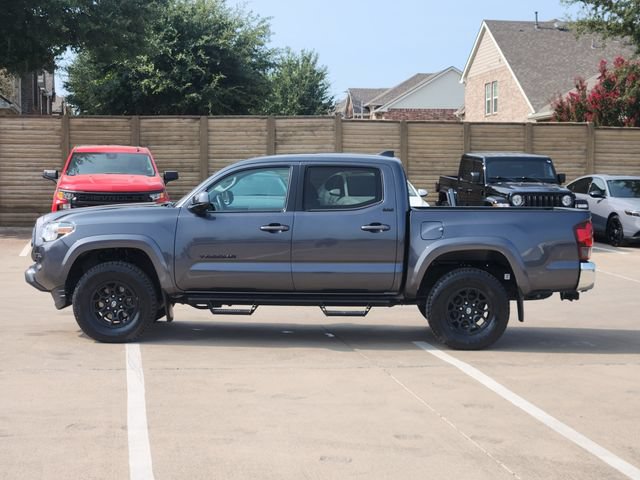 Used 2022 Toyota Tacoma SR5 RWD image 12