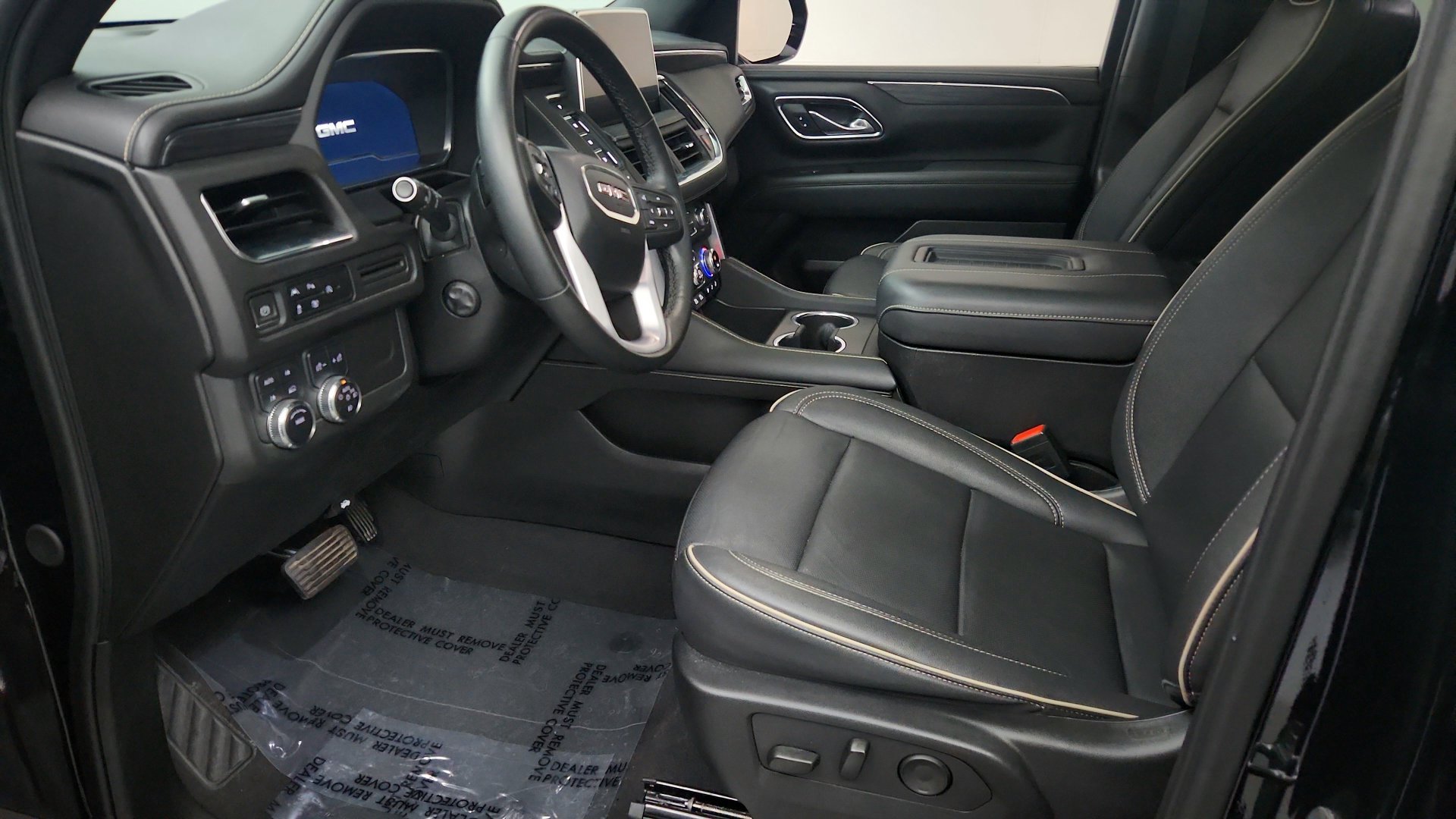 Used 2023 GMC Yukon SLT w/ SLT Premium Package AWD/4WD image 17