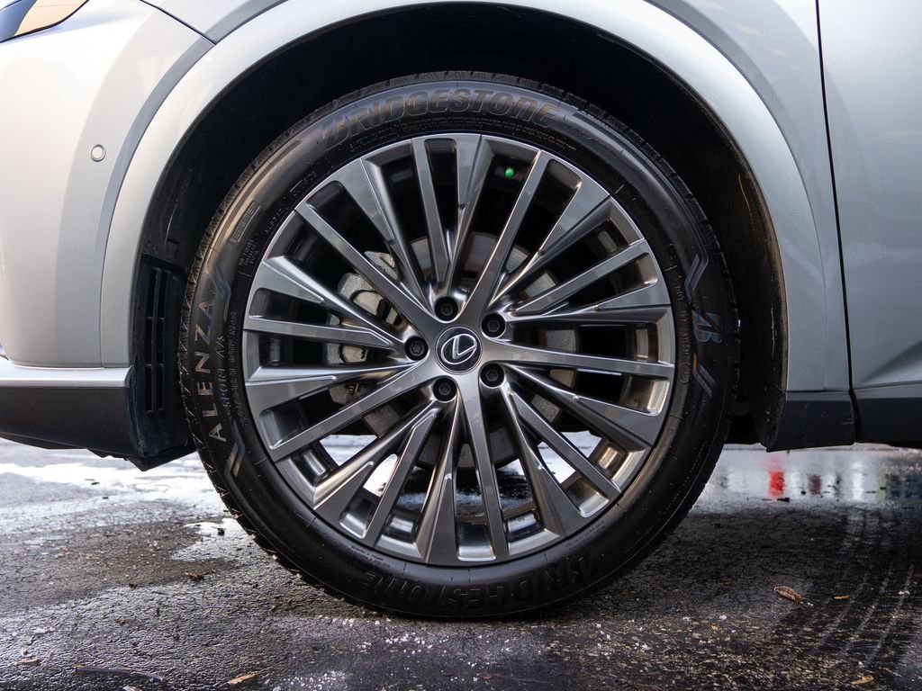 Used 2025 Lexus RX 350 w/ Convenience Package image 9