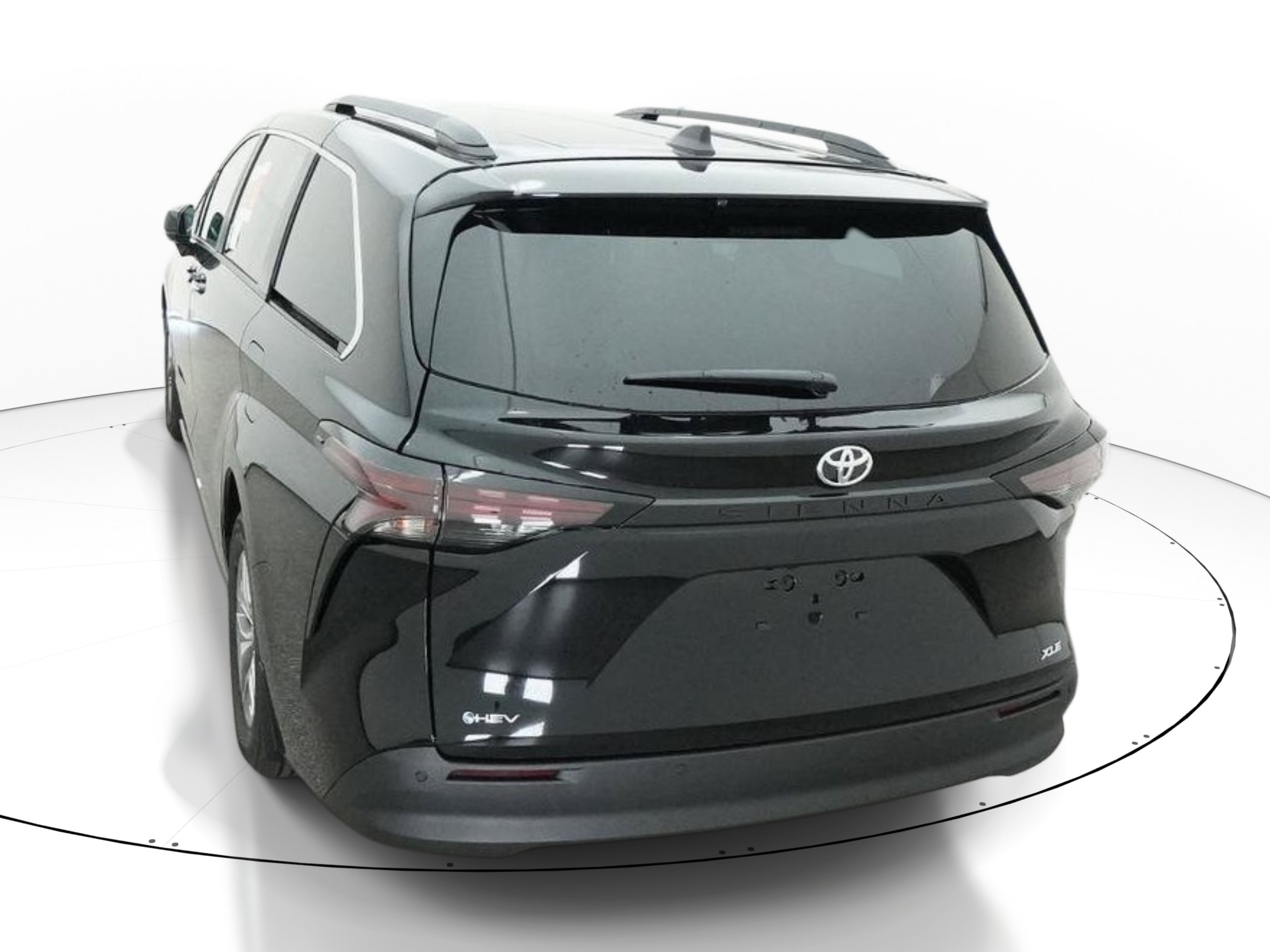 New 2026 Toyota Sienna XLE FWD image 6