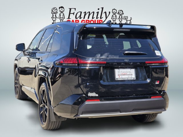 Used 2026 Toyota RAV4 AWD Plug-in Hybrid image 3