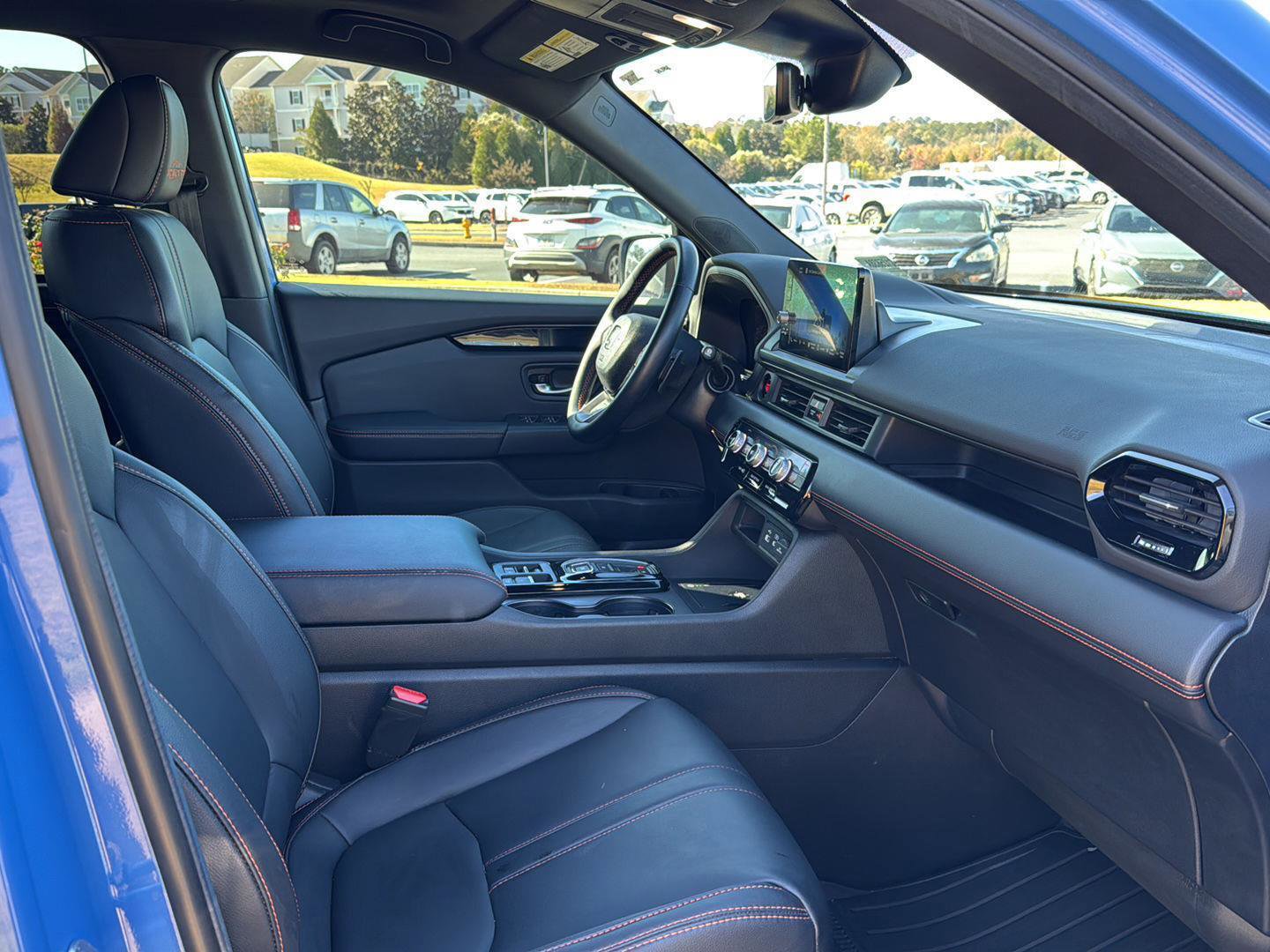 Used 2024 Honda Pilot TrailSport image 10