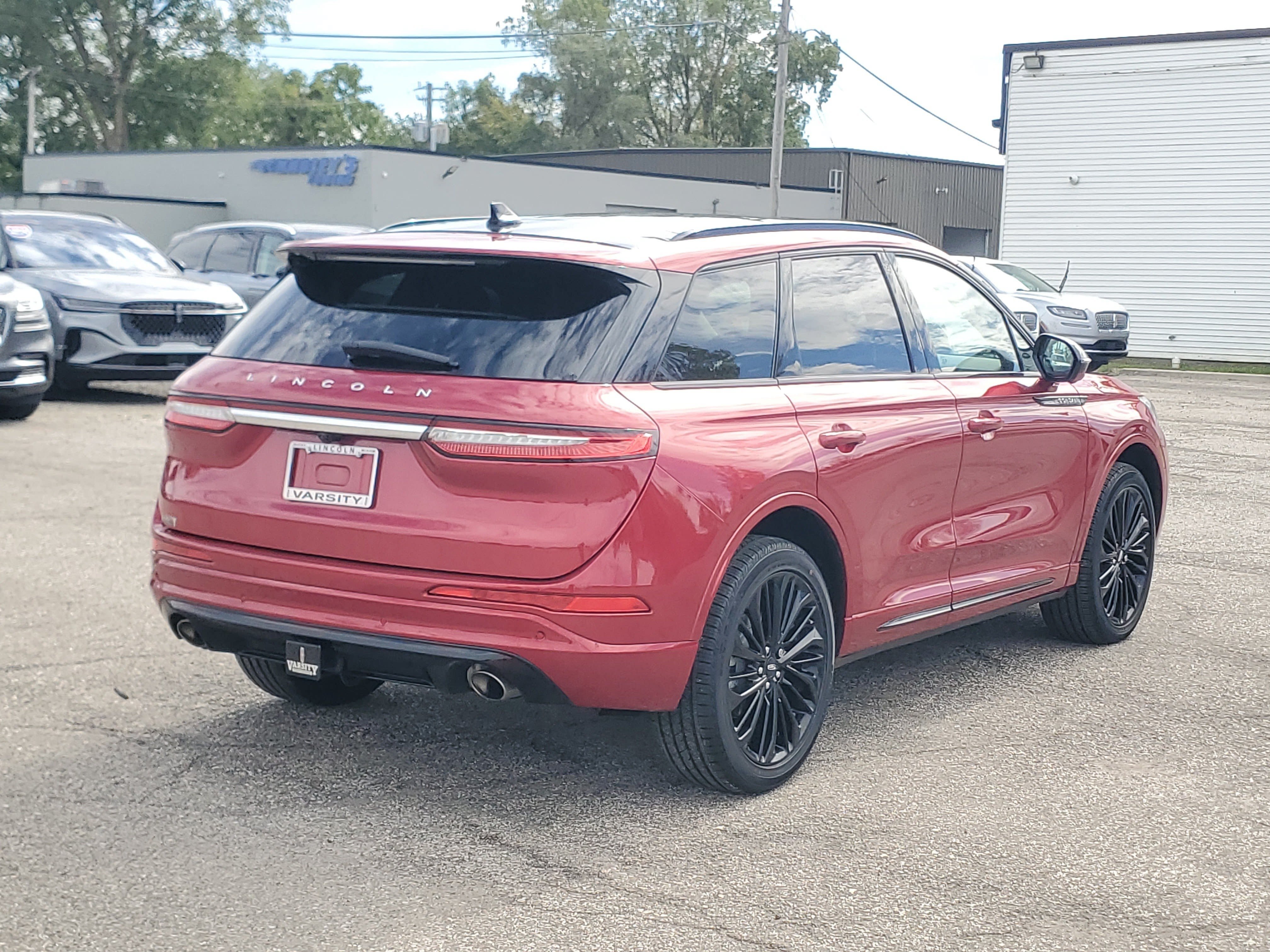 Used 2023 Lincoln Corsair Reserve w/ Equipment Group 201A AWD/4WD image 6