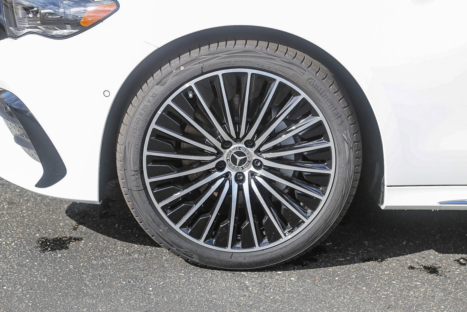 New 2024 Mercedes-Benz E 350 4MATIC Sedan image 7