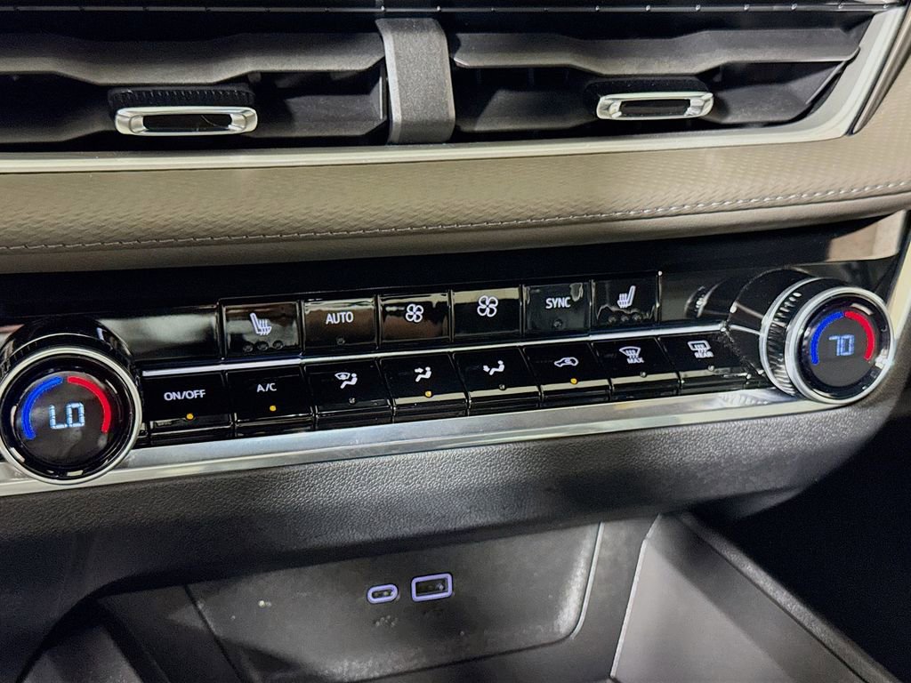 Certified 2025 Chevrolet Equinox LT w/ Convenience Package II image 14