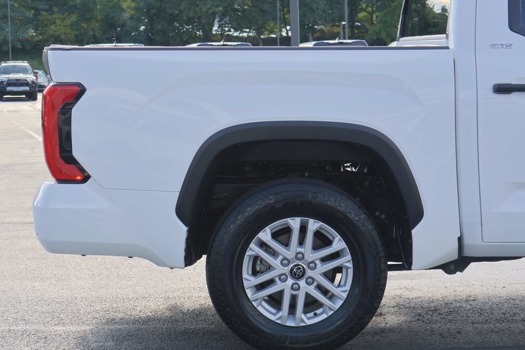 Used 2024 Toyota Tundra SR5 w/ SR5 Convenience Package AWD/4WD image 9
