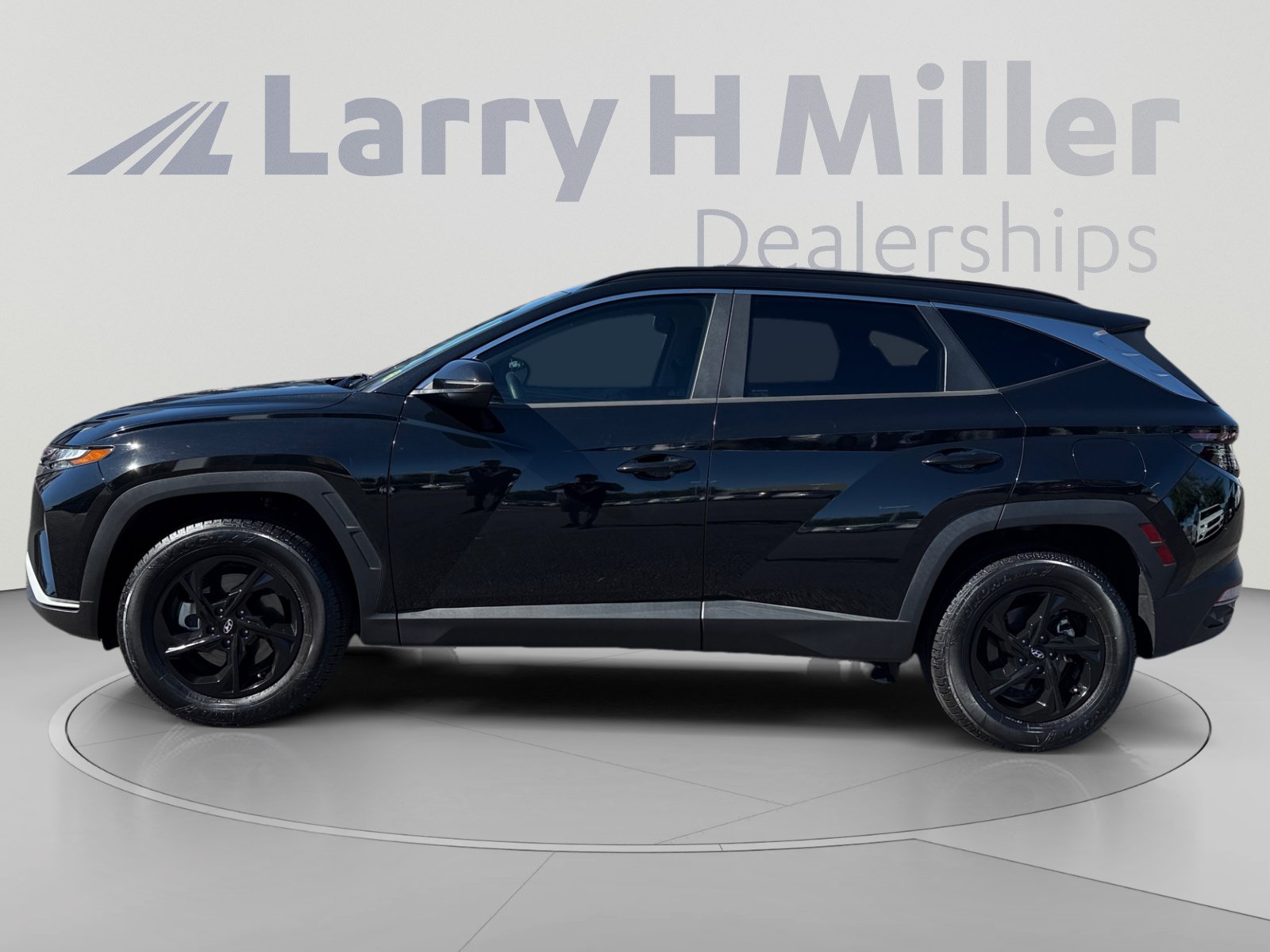 Used 2022 Hyundai Tucson SEL AWD/4WD image 2