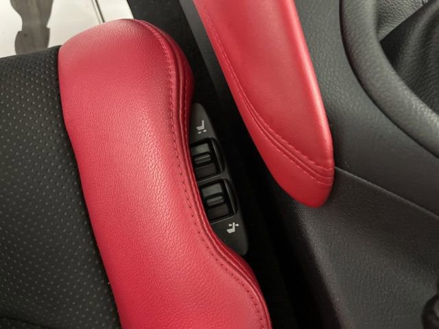 Used 2024 Nissan Z Performance w/ Floor Mat Package image 32